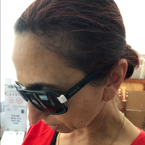 Lacoste Sunnies - Picture 6 of 6